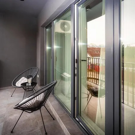 Akis Citychic Apartament
